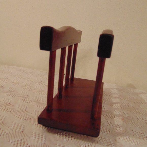 Vintage Wood Napkin Holder, Kitchen Table - Picture 4 of 5